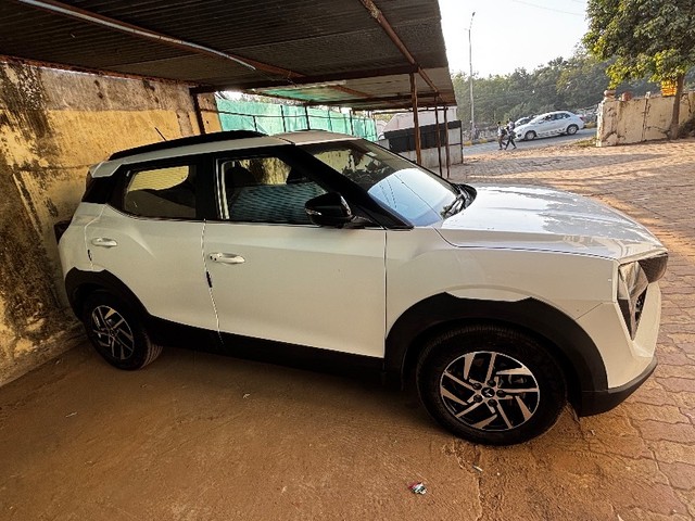 Second-hand 2025 Mahindra XUV 3XO AX5 Diesel for sale in Anand-3