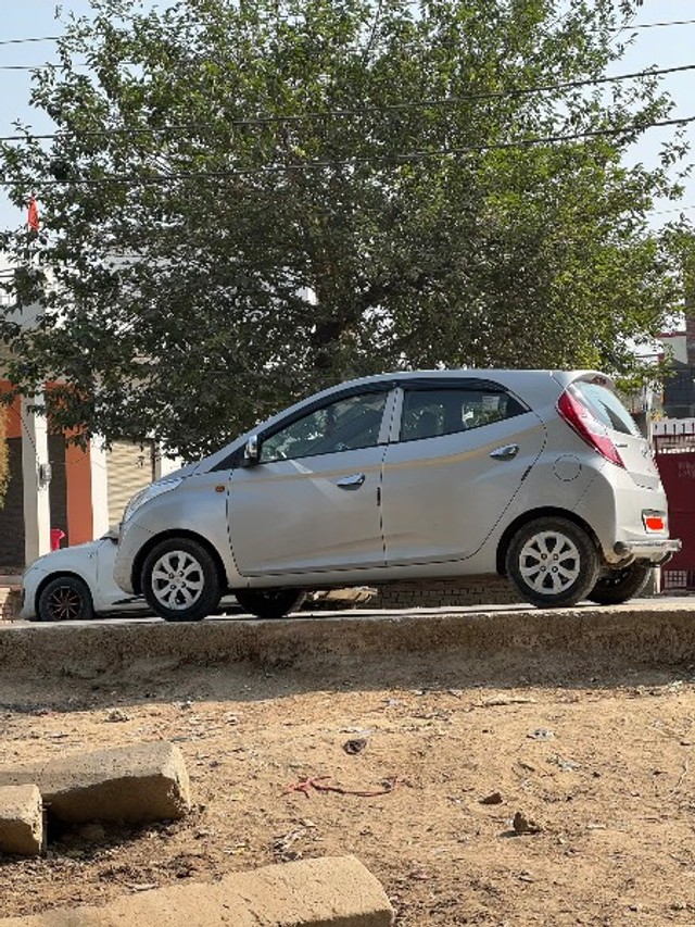 Second-hand 2014 Hyundai EON Magna Plus for sale in Etah-1