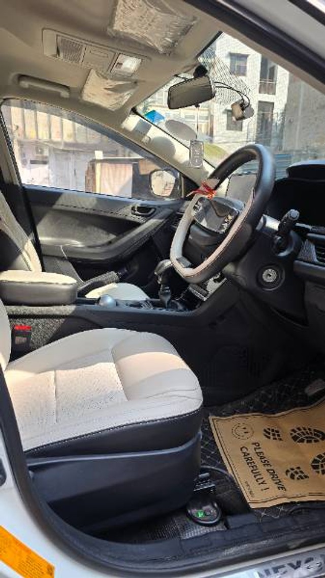 Second-hand 2025 Tata Nexon Smart Plus CNG for sale in Manesar-7