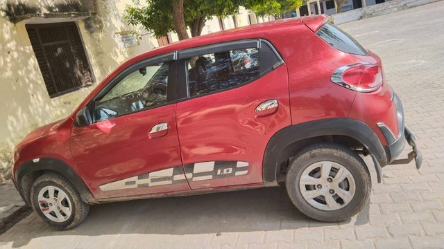 Second-hand 2017 Renault KWID RXT for sale in Orai-2
