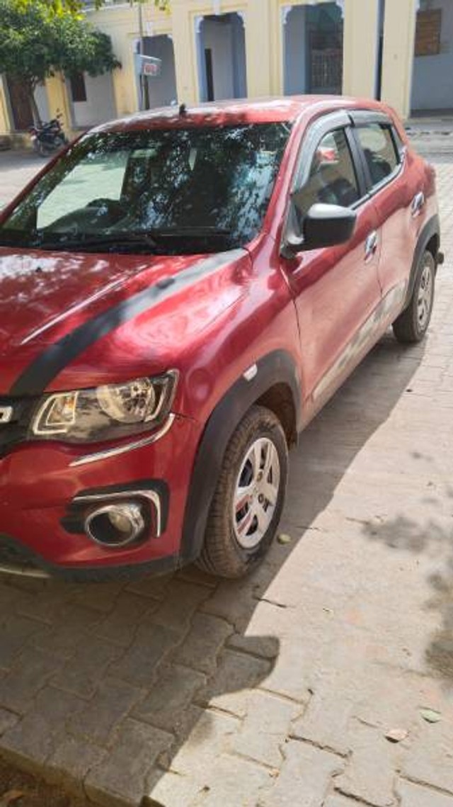 Second-hand 2017 Renault KWID RXT for sale in Orai-3