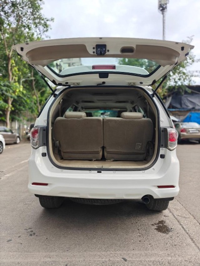 Second-hand 2012 Toyota Fortuner 4x2 4 Speed AT for sale in Mumbai-7