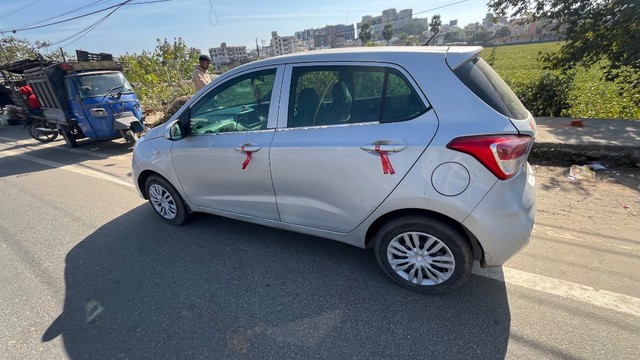 Hyundai Grand i10 1.2 Kappa Sportz Option Second-hand 2018 Hyundai Grand i10 1.2 Kappa Sportz Option for sale in Dhanbad-8