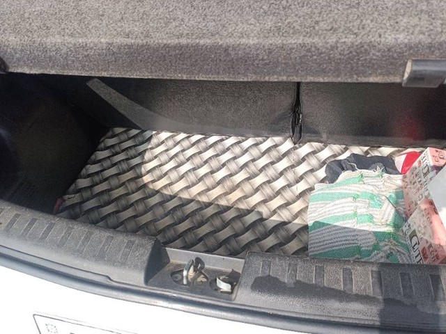 Second-hand 2016 Maruti Suzuki Swift VXI for sale in Umaria-10