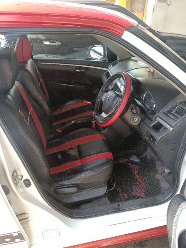 Second-hand 2016 Maruti Suzuki Swift VXI for sale in Umaria-6