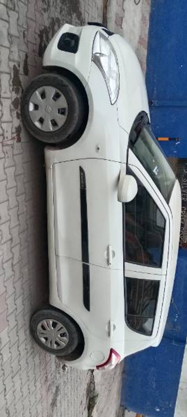 Second-hand 2015 Maruti Swift LXI Option for sale in Batala-2