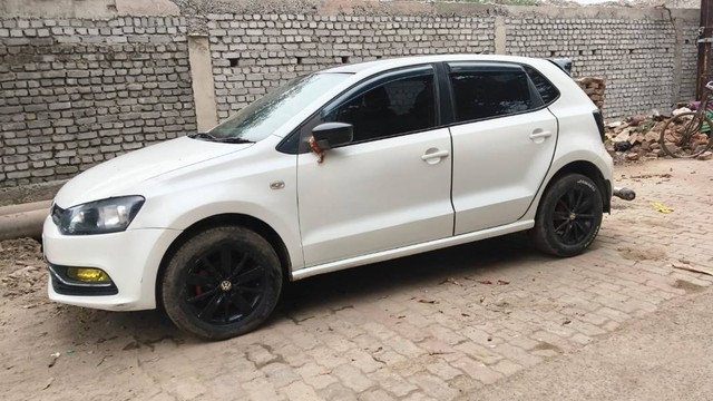 Second-hand 2012 Volkswagen Polo Petrol Comfortline 1.2L for sale in Gaya-3