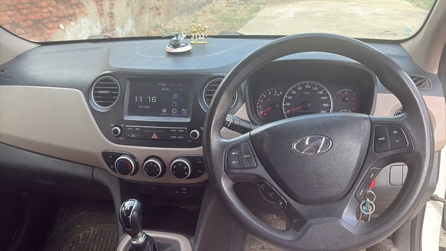 Second-hand 2017 Hyundai Grand i10 Sportz for sale in Morbi-7