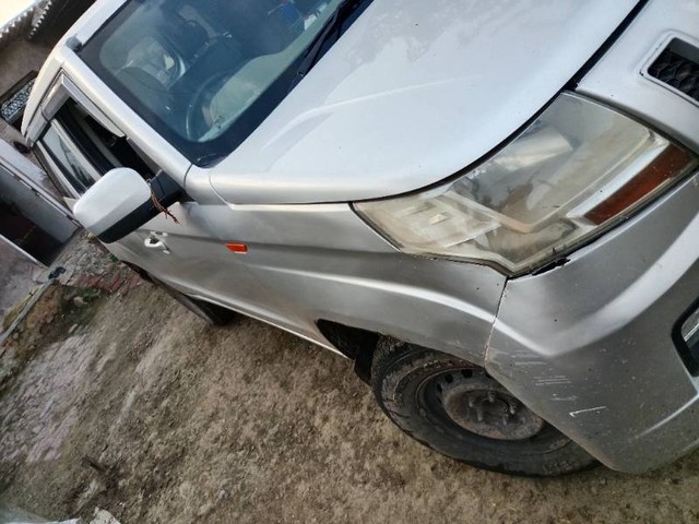 Mahindra TUV 300 T4 Second-hand 2017 Mahindra TUV 300 T4 for sale in Bharatpur-1