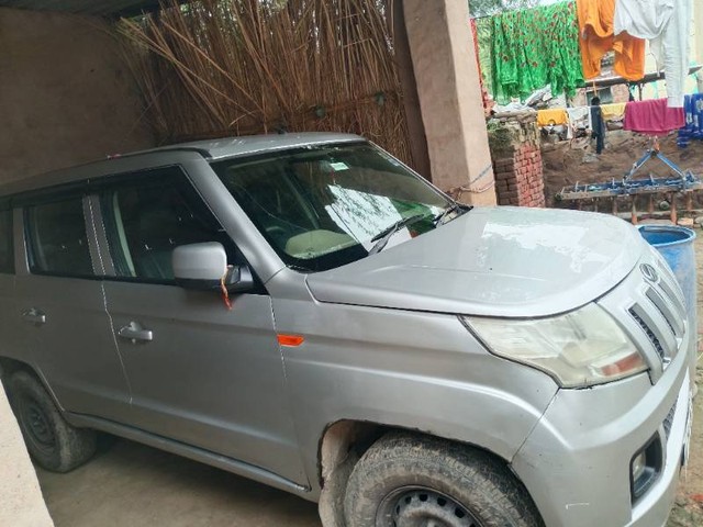 Mahindra TUV 300 T4 Second-hand 2017 Mahindra TUV 300 T4 for sale in Bharatpur-7