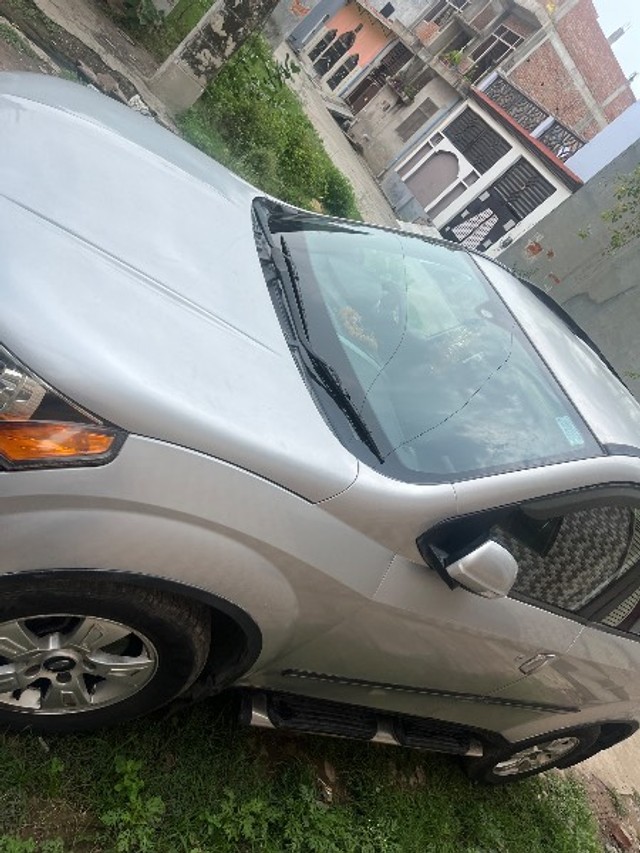 Second-hand 2013 Mahindra XUV500 W4 for sale in Fatehpur-4