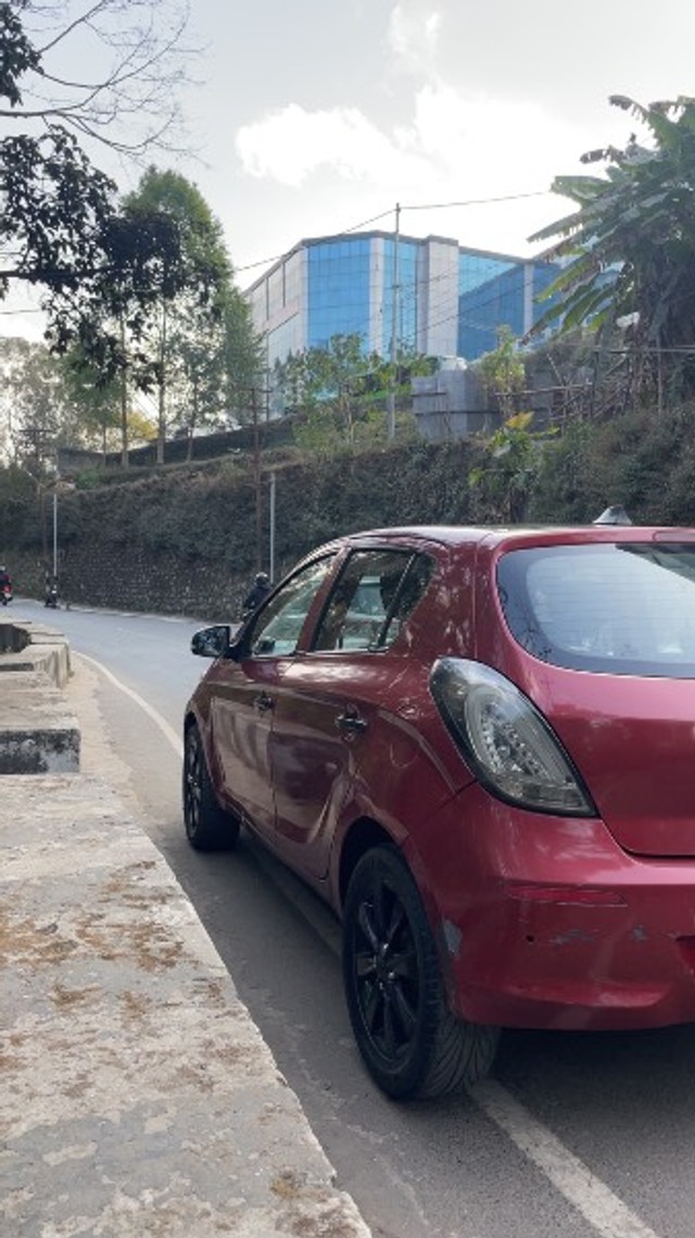 Second-hand 2014 Hyundai i20 Sportz 1.2 for sale in Shillong-1