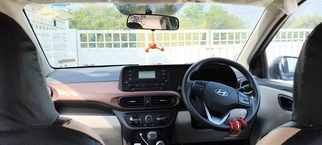 Second-hand 2024 Hyundai Aura S CNG for sale in Nadiad-4
