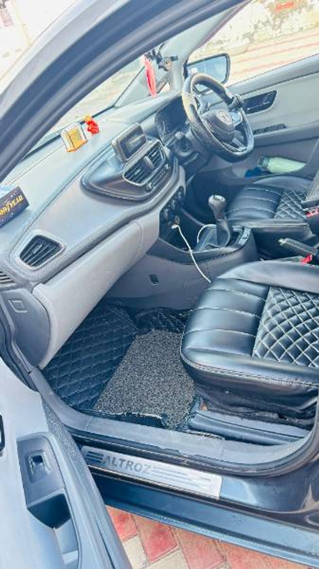 Second-hand 2020 Tata Altroz XM for sale in Panipat-5