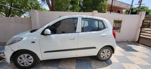 Second-hand 2013 Hyundai i10 Magna for sale in Shahad-1