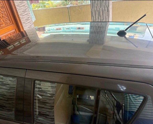 Second-hand 2017 Maruti Swift VXI Optional for sale in Medak District-4