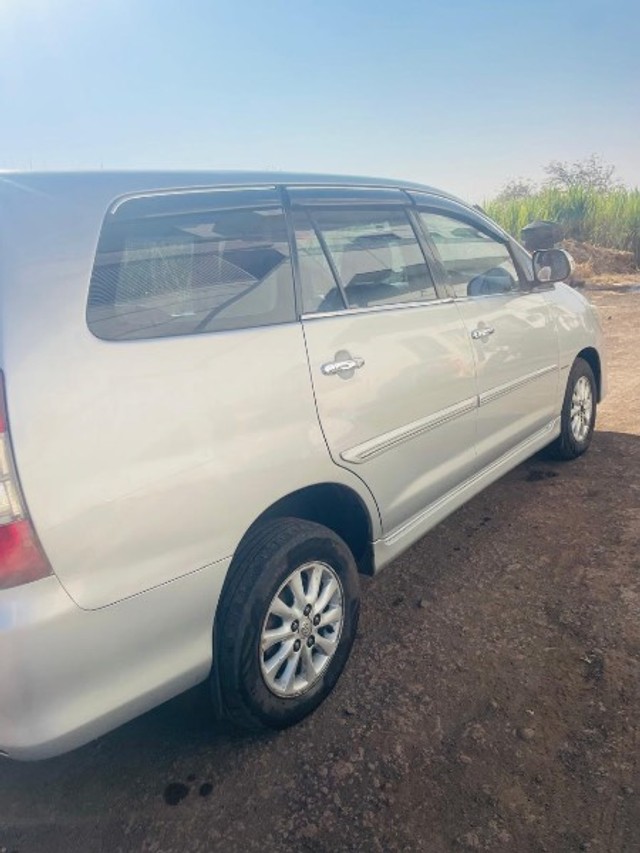 Second-hand 2012 Toyota Innova 2.5 G1 BSIV for sale in Sangli-1