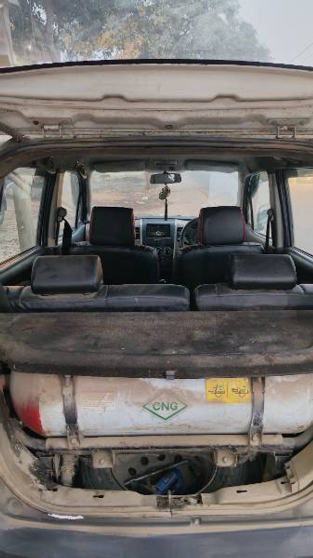 Second-hand 2016 Maruti Wagon R LXI BS IV for sale in Moradabad-2