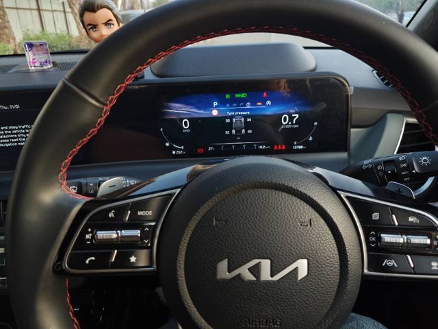 Second-hand 2023 Kia Seltos X-Line S Turbo DCT for sale in Thane-2