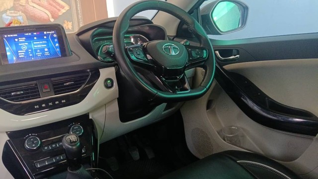 Second-hand 2023 Tata Nexon XZ Plus S for sale in Jabalpur-3