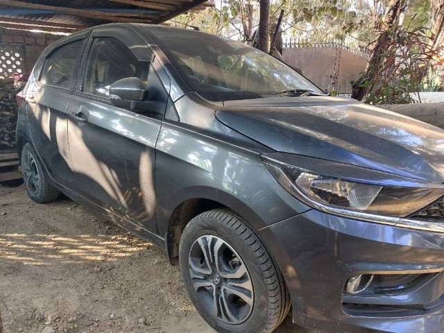 Tata Tiago XZ 2020-2022 Second-hand 2020 Tata Tiago XZ 2020-2022 for sale in Tinsukia-1
