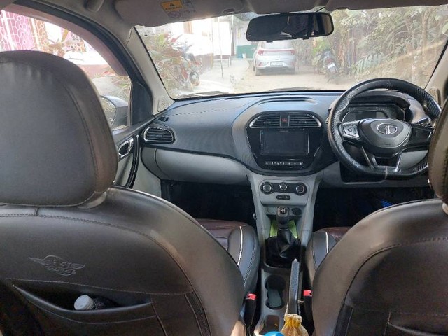 Tata Tiago XZ 2020-2022 Second-hand 2020 Tata Tiago XZ 2020-2022 for sale in Tinsukia-2