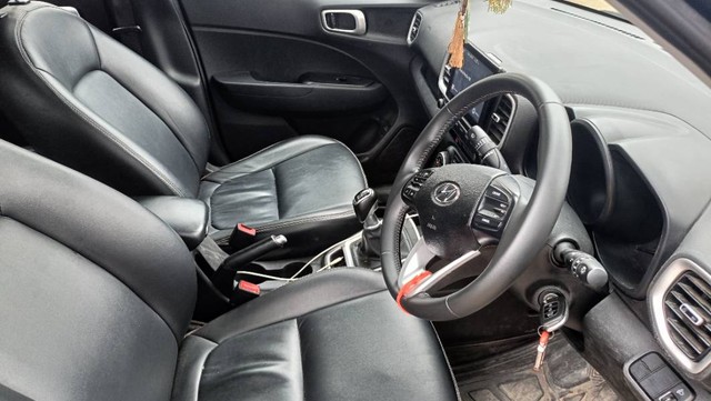 Second-hand 2022 Hyundai Verna SX Diesel for sale in Bahraich-4