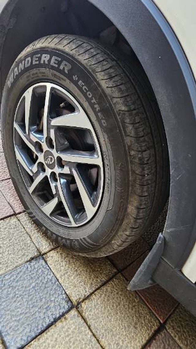 Second-hand 2022 Mahindra XUV300 W8 Option Diesel BSVI for sale in Badlapur-3