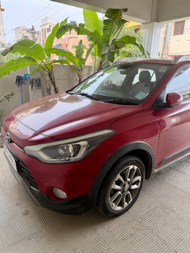 Hyundai i20 Active 1.2 S Second-hand 2017 Hyundai i20 Active 1.2 S for sale in Kanchipuram-3