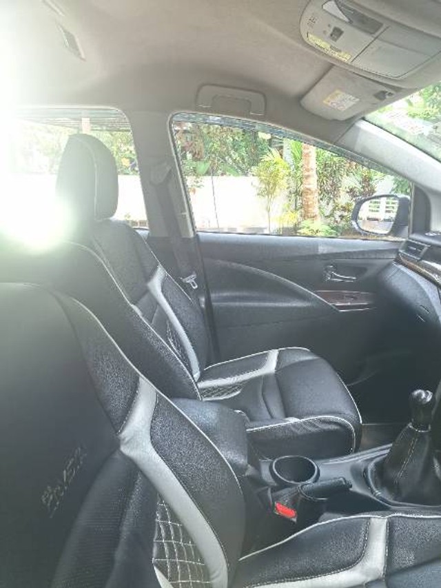 Second-hand 2018 Toyota Innova Crysta 2.4 G MT 8S BSIV for sale in Kasaragod-4