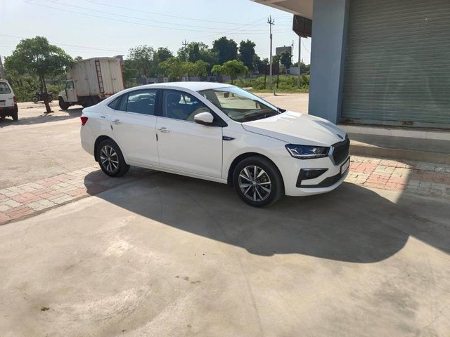 Second-hand 2022 Skoda Slavia 1.0 TSI Style Non-Sunroof BSVI for sale in Patan-3