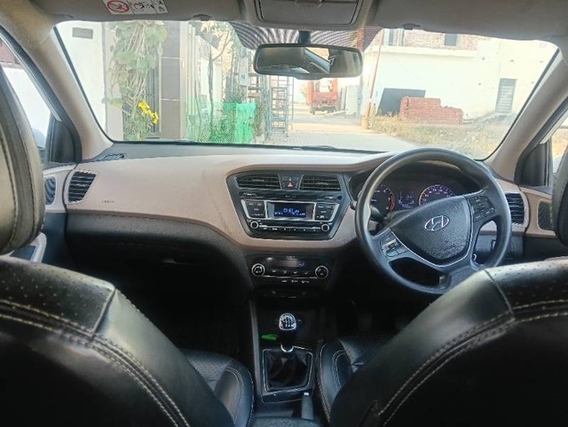 Second-hand 2016 Hyundai i20 Sportz 1.4 CRDi for sale in Sangrur-3