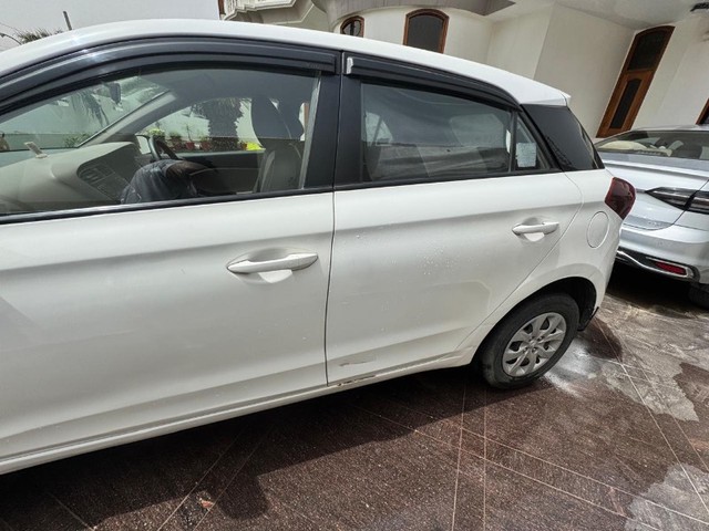 Second-hand 2018 Hyundai i20 1.2 Magna Executive for sale in Fatehabad-1