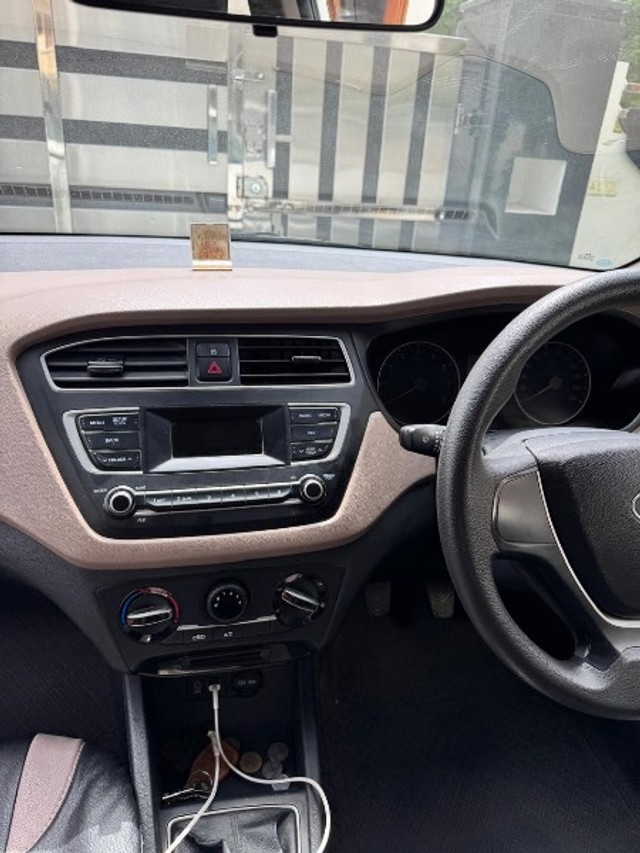 Second-hand 2018 Hyundai i20 1.2 Magna Executive for sale in Fatehabad-2
