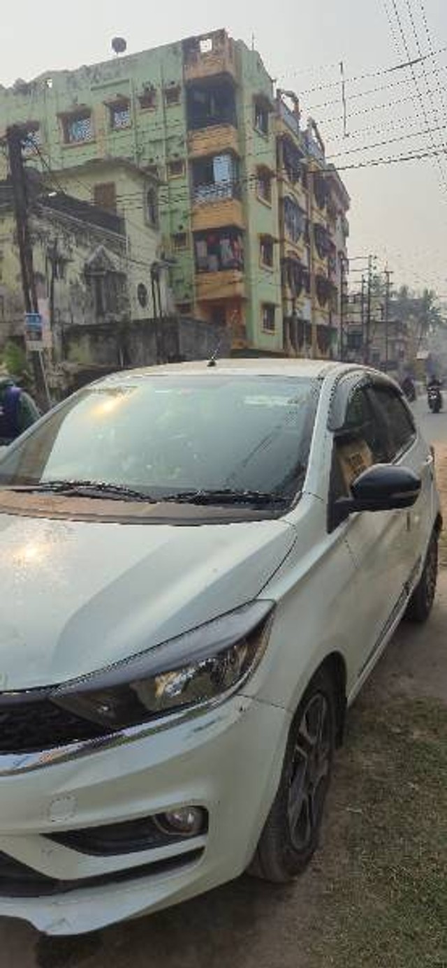 Second-hand 2022 Tata Tiago XZA Plus AMT BSVI for sale in Barrackpore-2