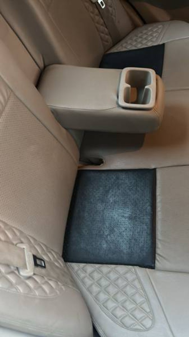 Second-hand 2018 Maruti Suzuki Swift Dzire VDI for sale in Maharajganj-2