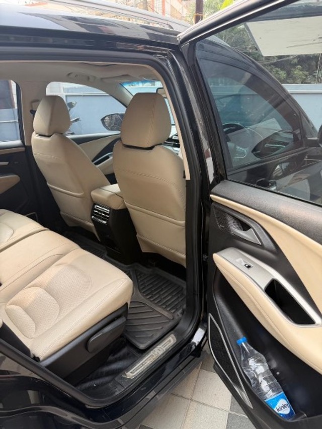 Second-hand 2024 MG Hector BlackStorm CVT 2024-2025 for sale in Vijayawada-4