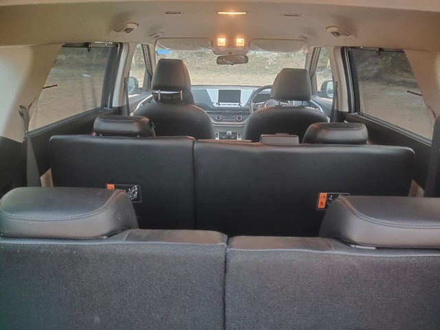 Second-hand 2024 Kia Carens Premium Opt for sale in Hyderabad-7