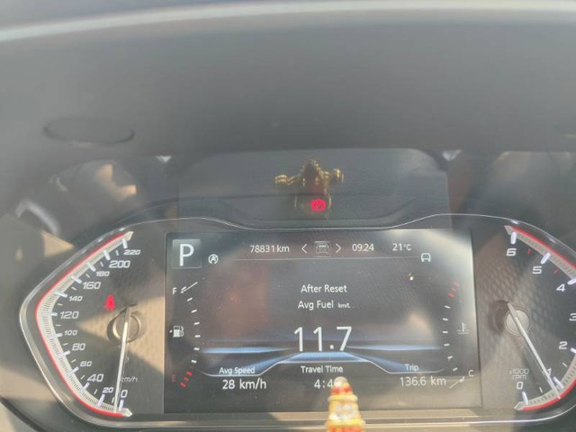 Second-hand 2021 MG Gloster Sharp 7-Str for sale in Bijapur-11