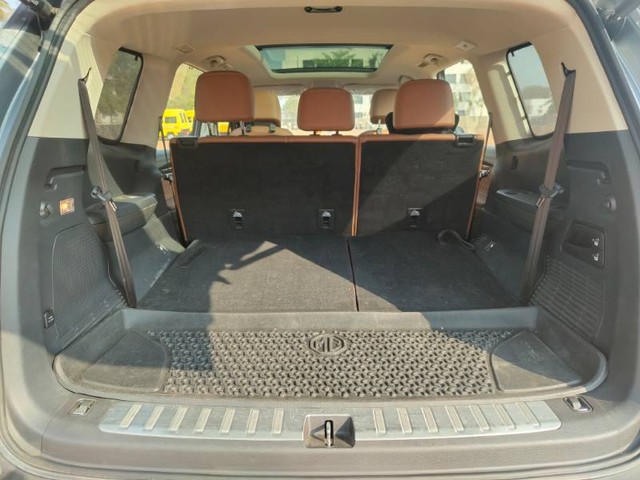 Second-hand 2021 MG Gloster Sharp 7-Str for sale in Bijapur-10