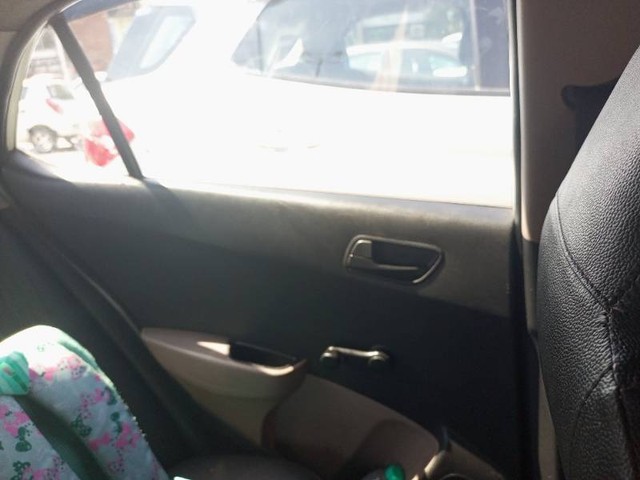 Second-hand 2016 Hyundai Xcent 1.2 CRDi E for sale in Chandigarh-3