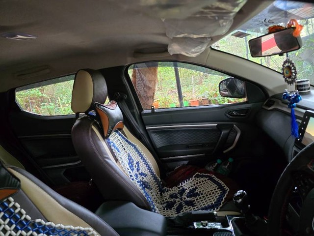 Second-hand 2022 Renault Kiger RXZ for sale in Bellary-3