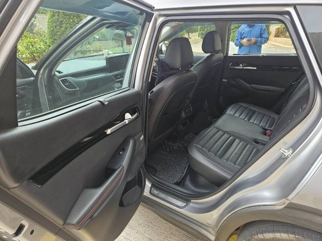 Second-hand 2020 Kia Seltos GTX Plus Diesel AT for sale in Bangalore-4