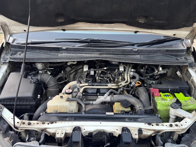 Second-hand 2017 Toyota Innova Crysta 2.4 VX MT BSIV for sale in Meerut-13