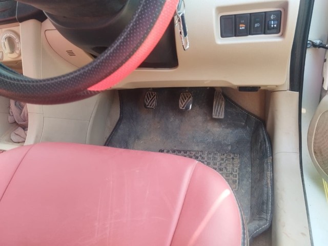 Second-hand 2013 Maruti Swift Dzire VDI for sale in Satna-9