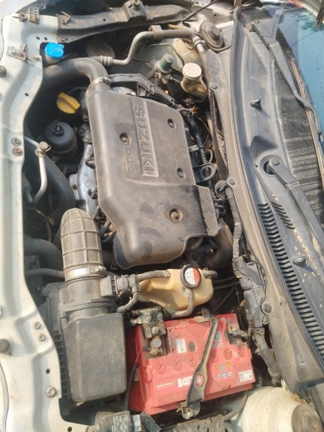 Second-hand 2013 Maruti Swift Dzire VDI for sale in Satna-2