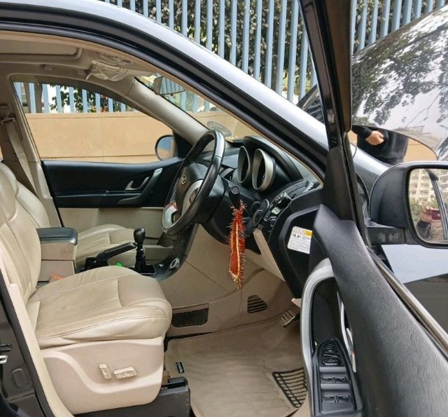 Second-hand 2016 Mahindra XUV500 R W10 FWD for sale in Gurgaon-3