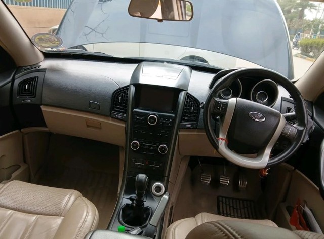 Second-hand 2016 Mahindra XUV500 R W10 FWD for sale in Gurgaon-2