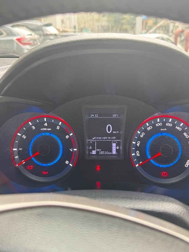Second-hand 2023 Mahindra XUV300 W8 Opt Turbo for sale in Ghaziabad-1