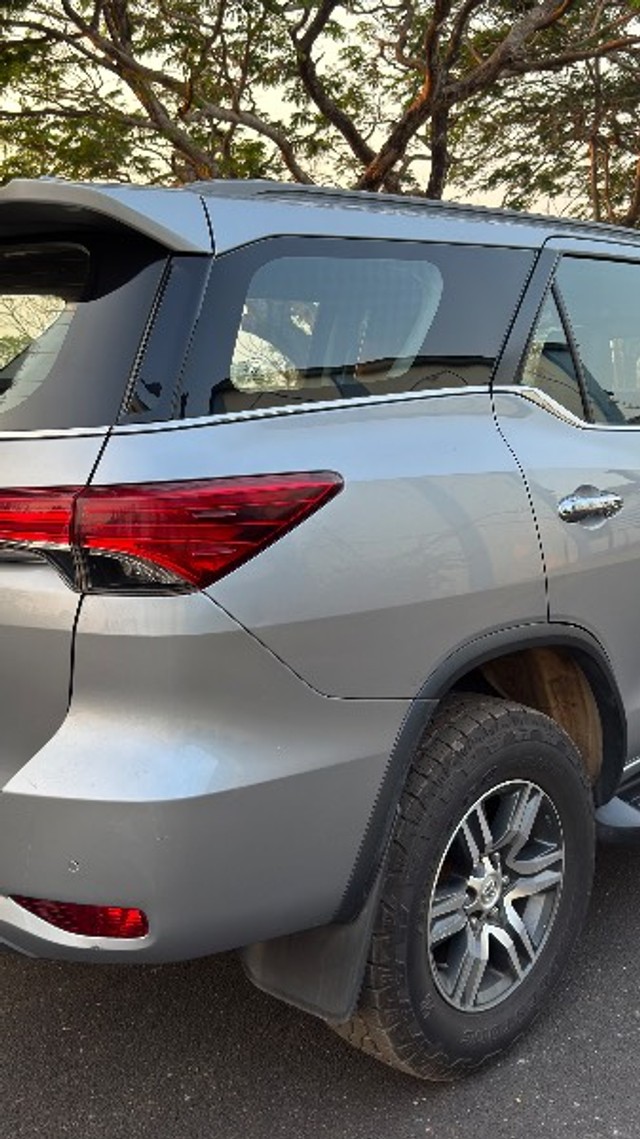 Second-hand 2019 Toyota Fortuner 2.8 2WD MT BSIV for sale in Uttara Kannada-6